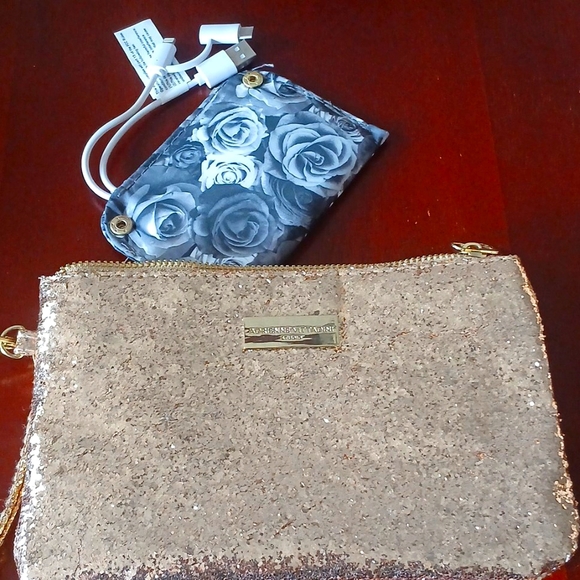 Adrienne Vittadini Sparkling Bag - Picture 3 of 6
